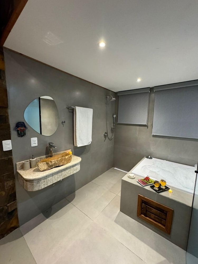 Pousada Refugio Arauca — 4-Star Luxury Hotel in Campo Alegre, Brasil