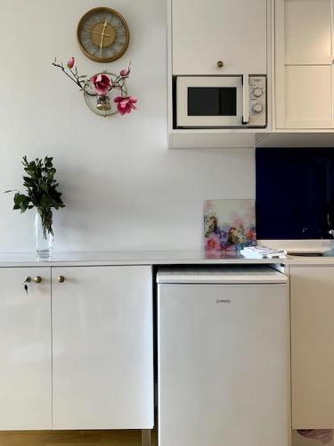 Orbi City Comfort 2 rooms apartments 50 м by sea