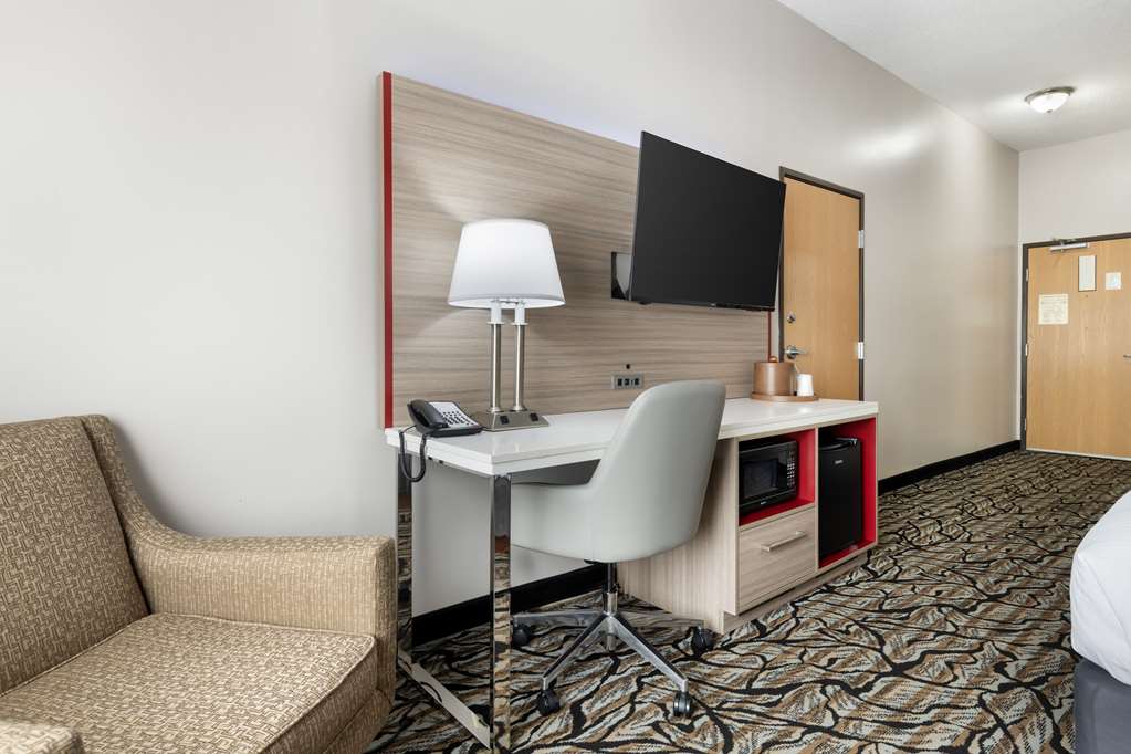 Best Western Plus Albert Lea I 90 I 35 Hotel - photo 24
