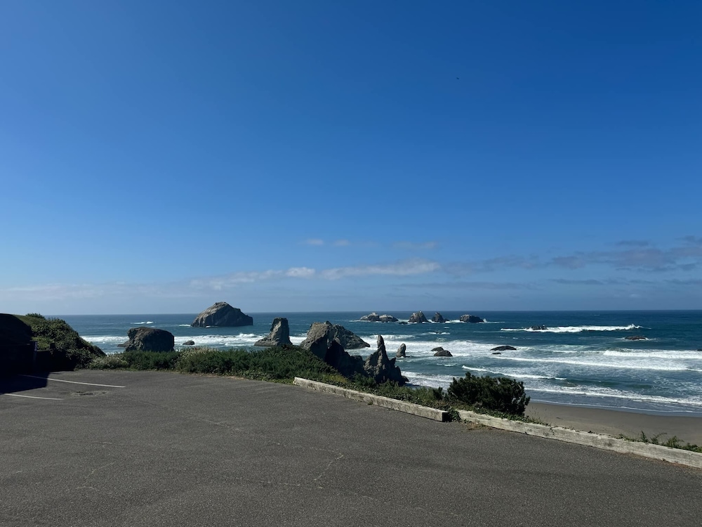 Sunset Oceanfront Lodging - photo 126