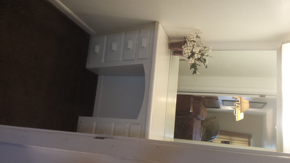 West Plains Motel - photo 40