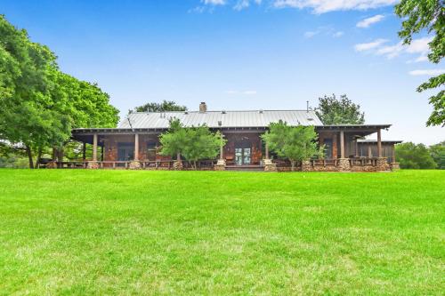 River Nest in Wimberley, United States