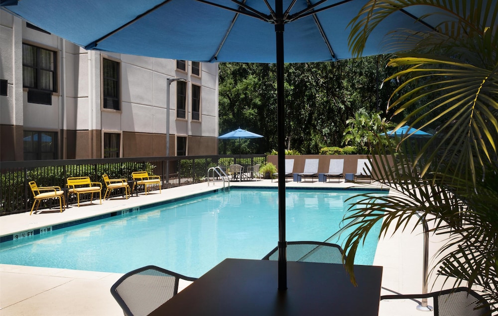 Hampton Inn & Suites Tampa North - photo 42