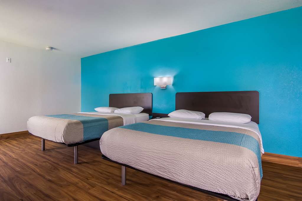 Motel 6 Pensacola N.A.S. - photo 16