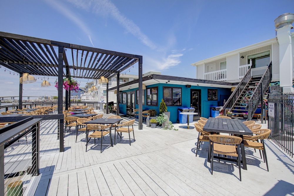 Beachwalk - photo 50