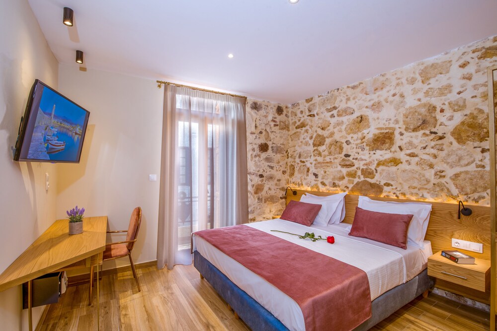 Elma Suites - carbon neutral hotel in Rethymno