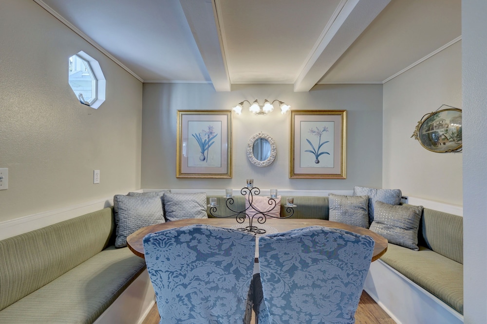 Pelican Cove Inn - photo 9