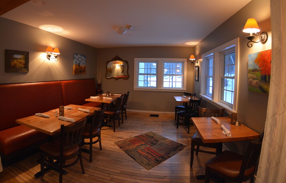 Hyde Away Inn - photo 41