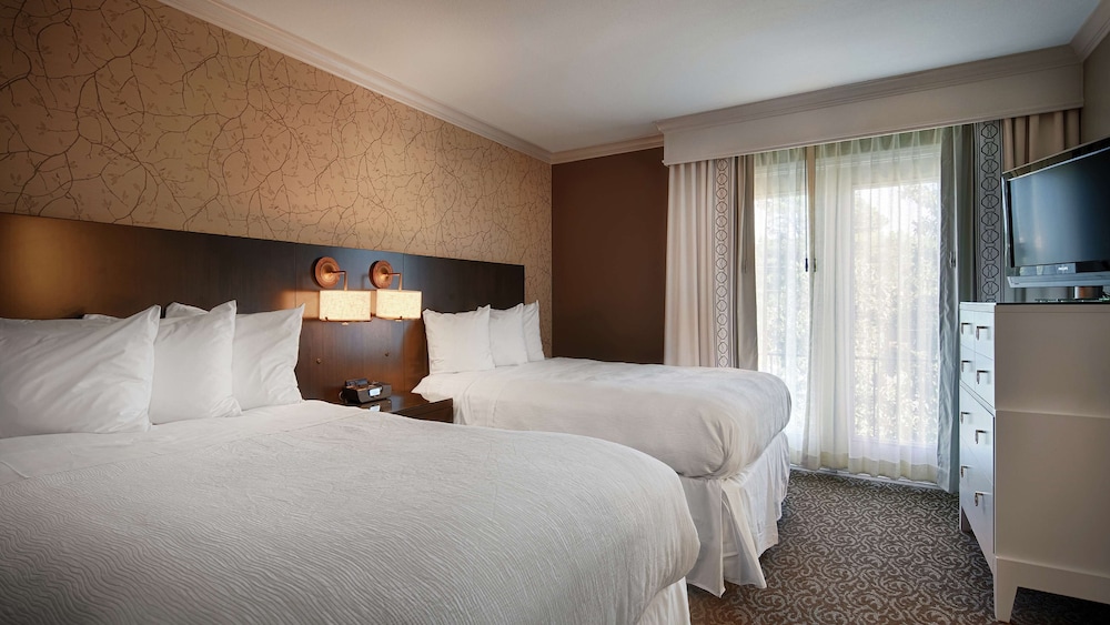 The Burgundy Hotel Tapestry Collection by Hilton - photo 11