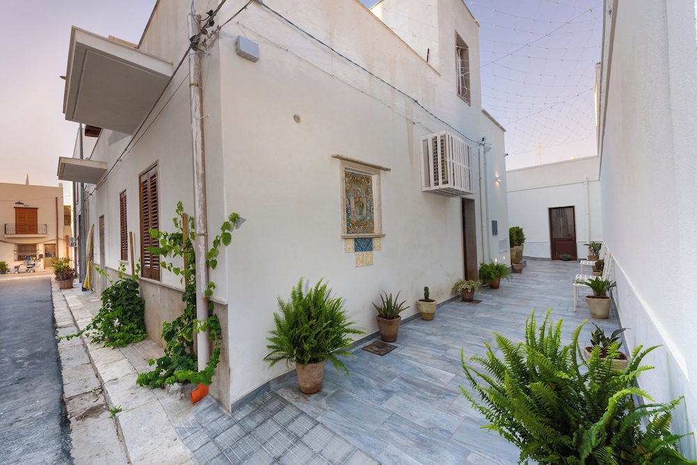 Il Mare Dentro Suites San Vito Lo Capo in San Vito Lo Capo, Italy
