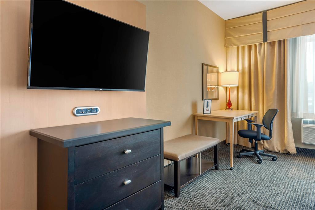 Cambria Hotel Akron Canton Airport - photo 12