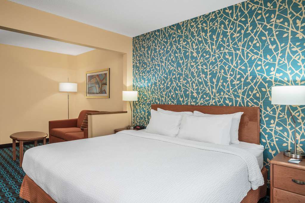 AmericInn by Wyndham Duluth - photo 41