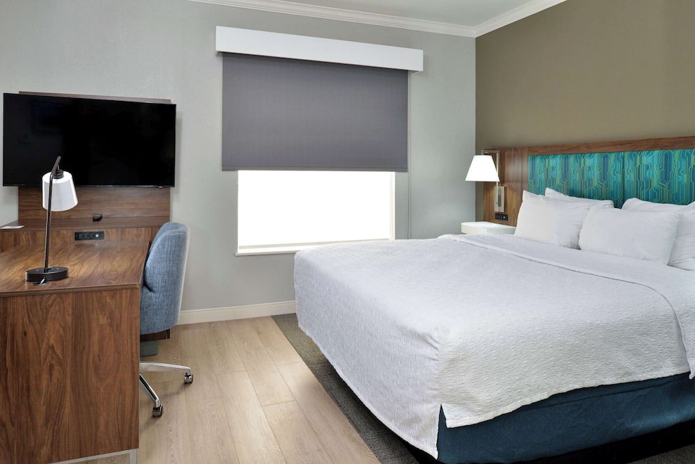 Hampton Inn & Suites Greenville - photo 18