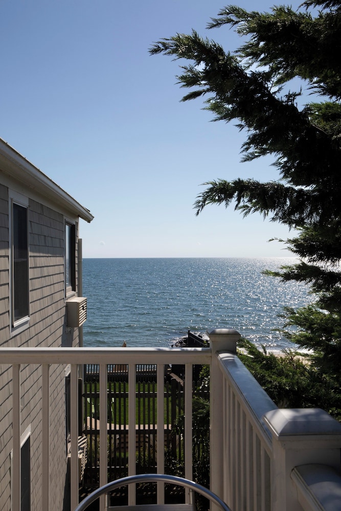 The Corsair & Cross Rip Oceanfront Resort - photo 18