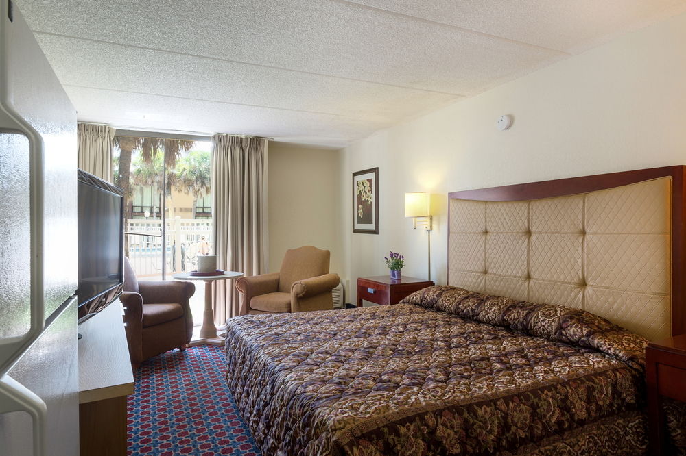 I Drive Grand Resort & Suites - photo 21