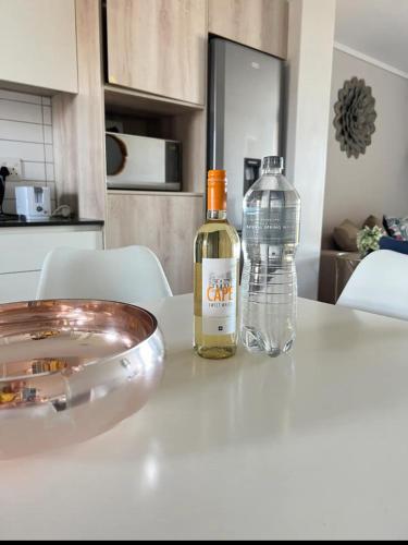 Stylish waters edge apartment