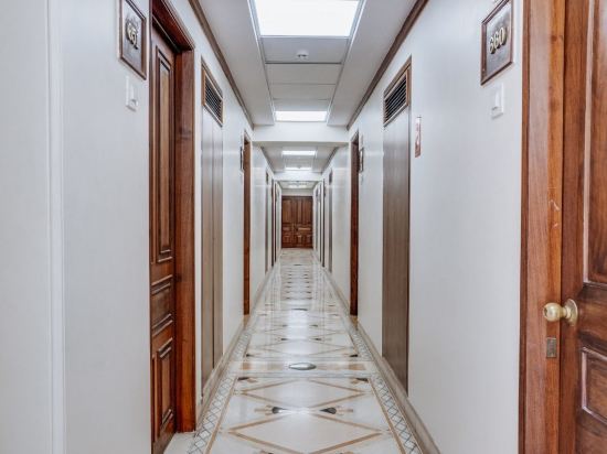 Hotel Interior/Public Areas
