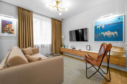 Elektoralna Comfort Apartment by BookingHost — 4-Star Luxury Hotel in Warsaw, Poland