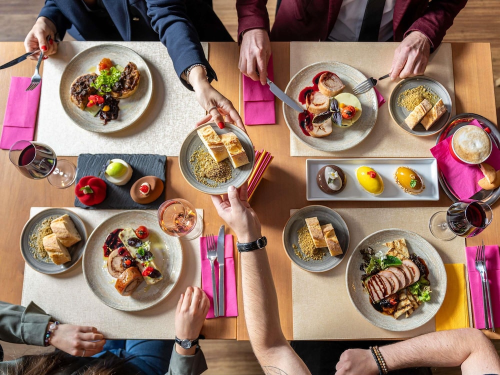 מזון ומשקאות