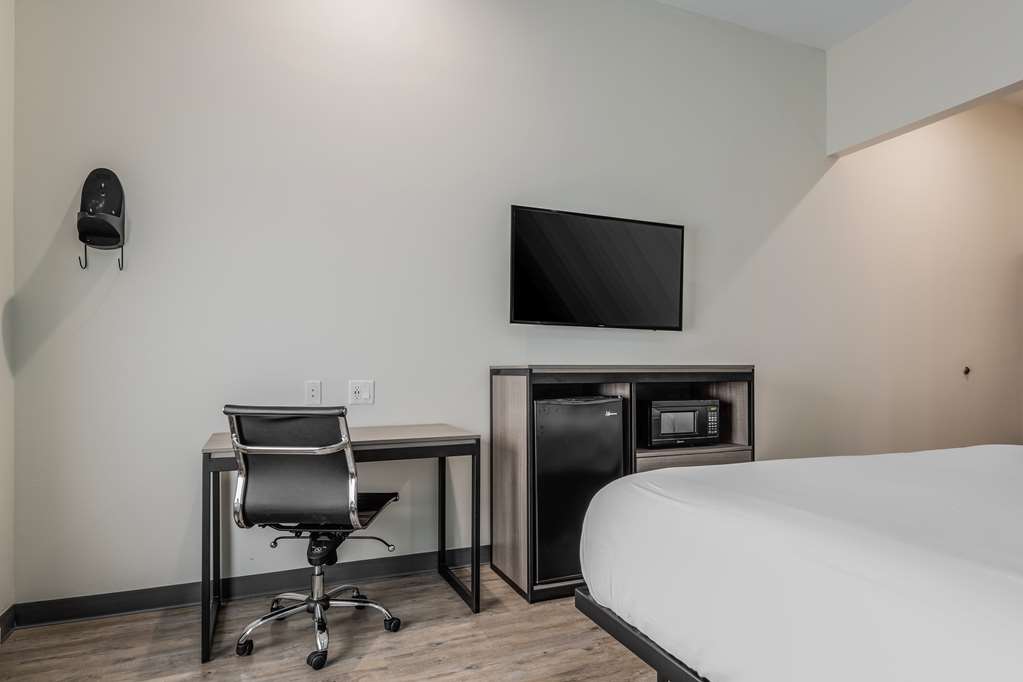 Americas Best Value Inn & Suites Katy - photo 10