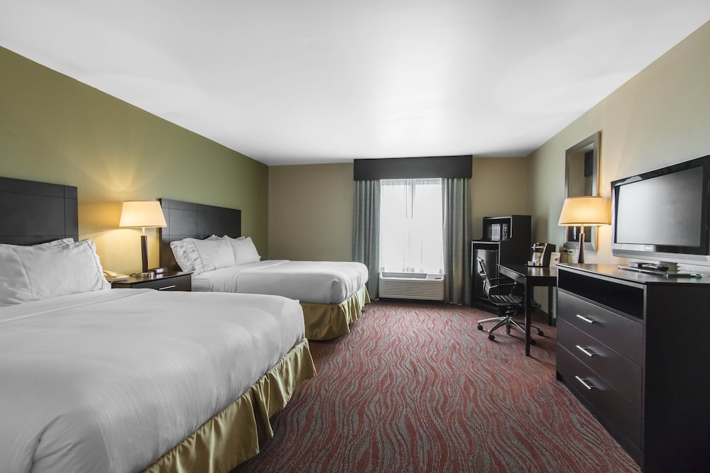 Holiday Inn Express & Suites Cullman - photo 11