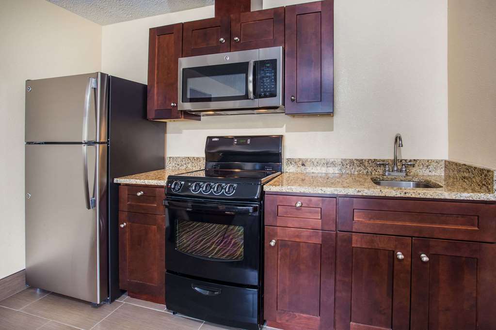 Days Inn by Wyndham Yakima - photo 10