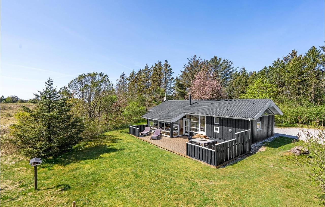 Awesome Home In Løkken With Kitchen — 4-Star Luxury Hotel in Lokken, Denmark