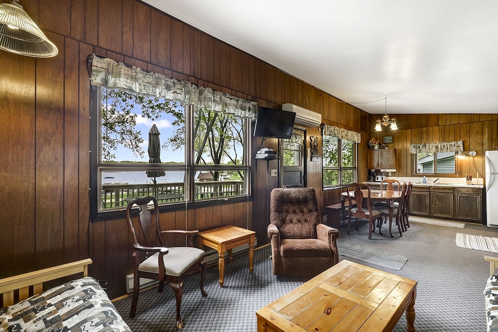 Swan Lake Resort & Campground - photo 22