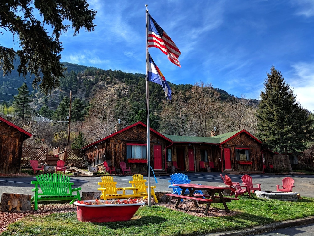 Foot of the Mountain Motel in Boulder, United States