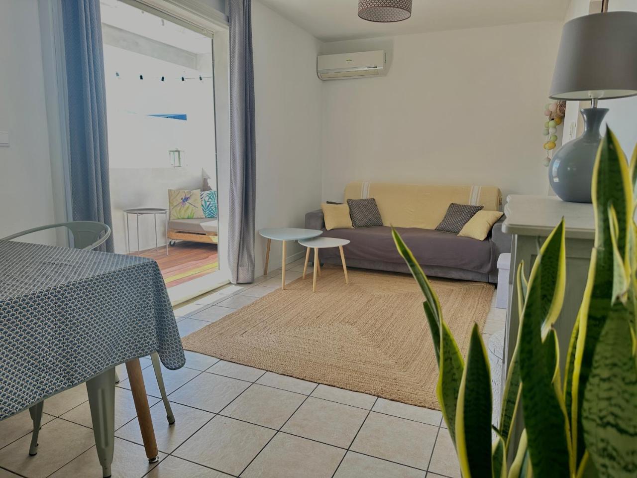 CosyCentralAppart T2 climatisé 45m2 — 4-Star Luxury Hotel in Saint-Pierre, Réunion