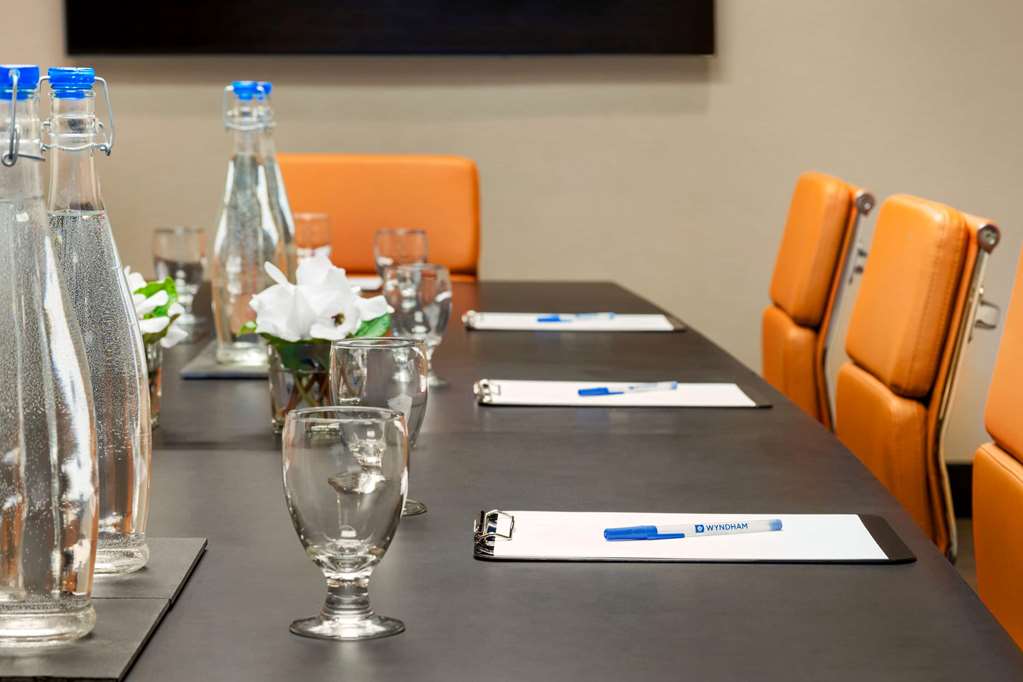 Wyndham Fort Smith City Center - photo 38