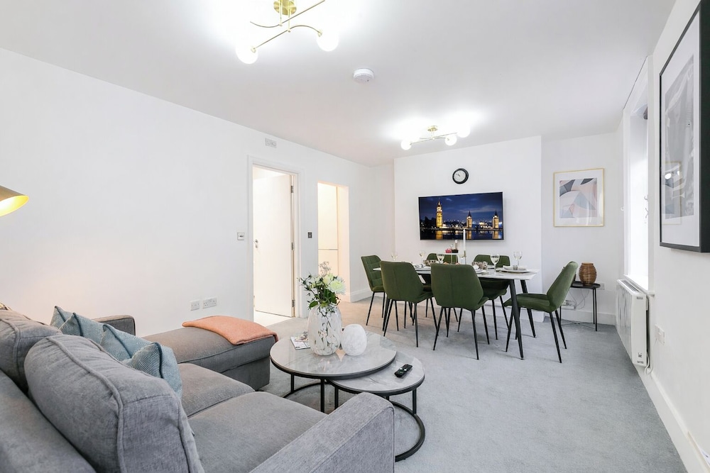 Urban Chic Bond Street — 4-Star Luxury Hotel in London, United Kingdom