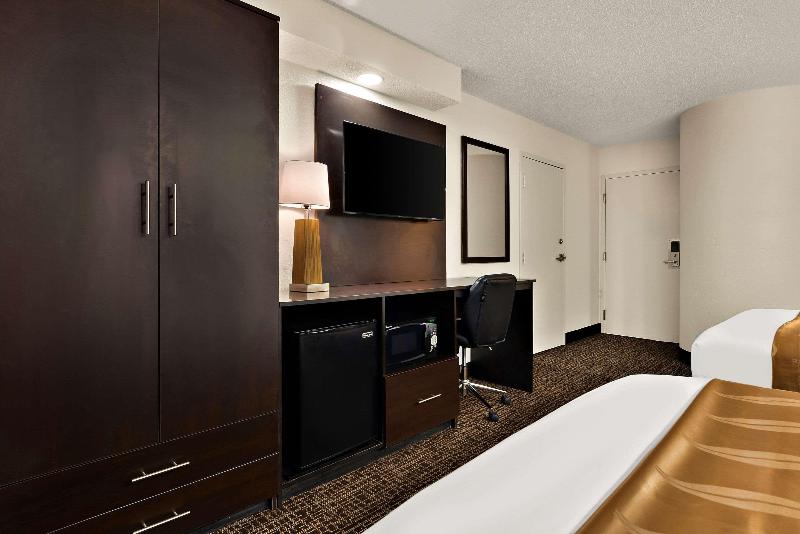 Quality Inn Memphis Northeast Near I 40 - photo 22