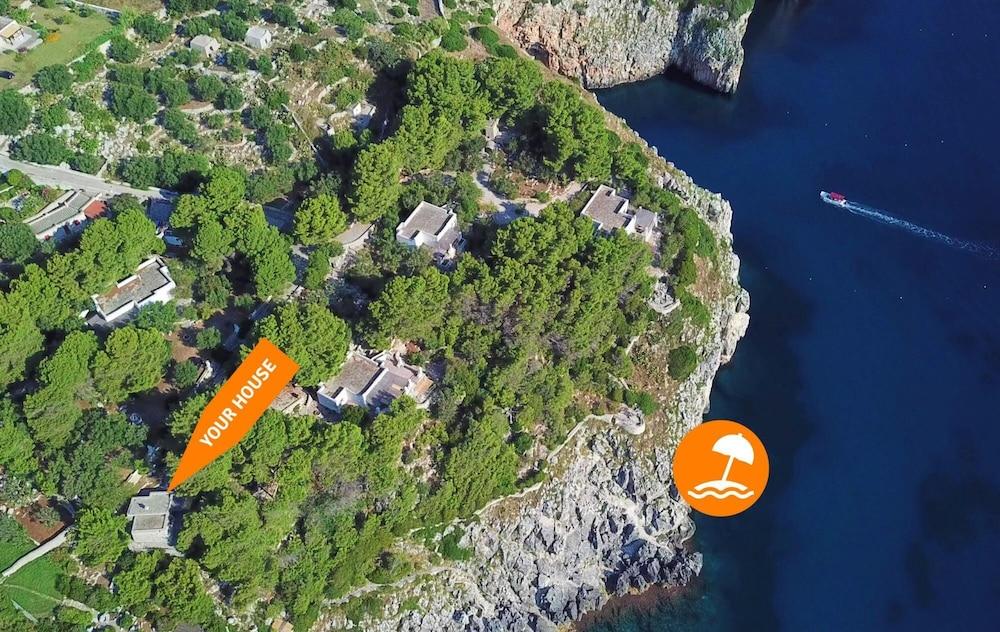 Cst002f In Castro With 1 Bedrooms And 2 Bathrooms in Castro, Italy