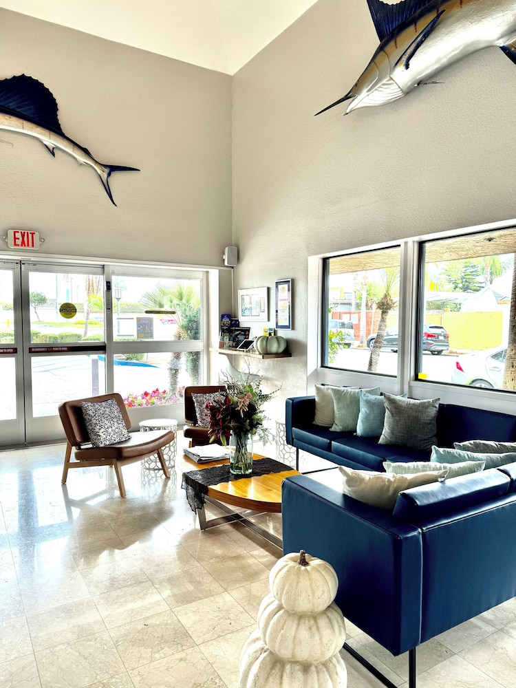 The Pacific Inn - photo 2