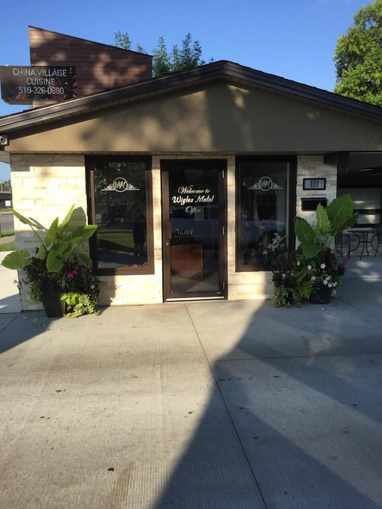 Wigle's Motel — hotel in Amherstburg