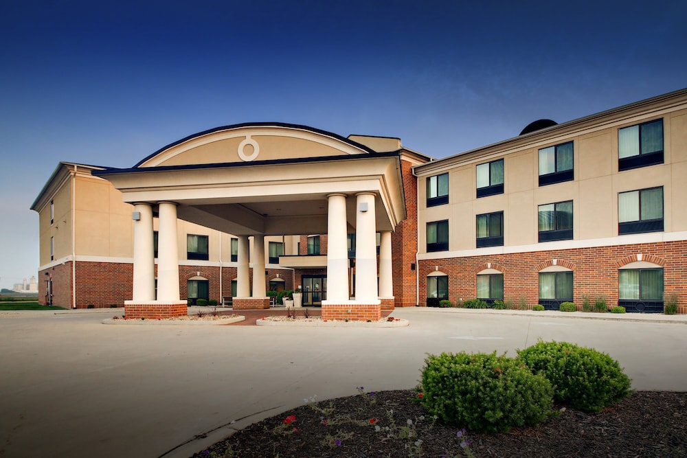 Holiday Inn Express Hotel & Suites Peru Lasalle Area by IHG - photo 64