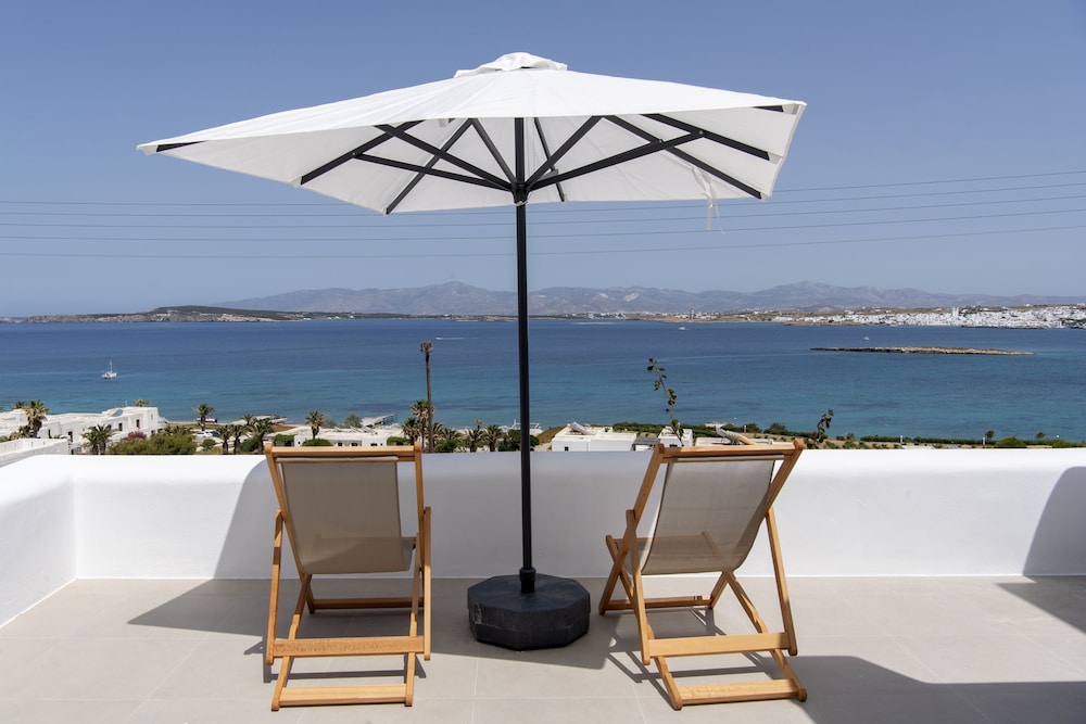 Kymo Luxury Suites Paros — 4-Star Luxury Hotel in Paros, Greece
