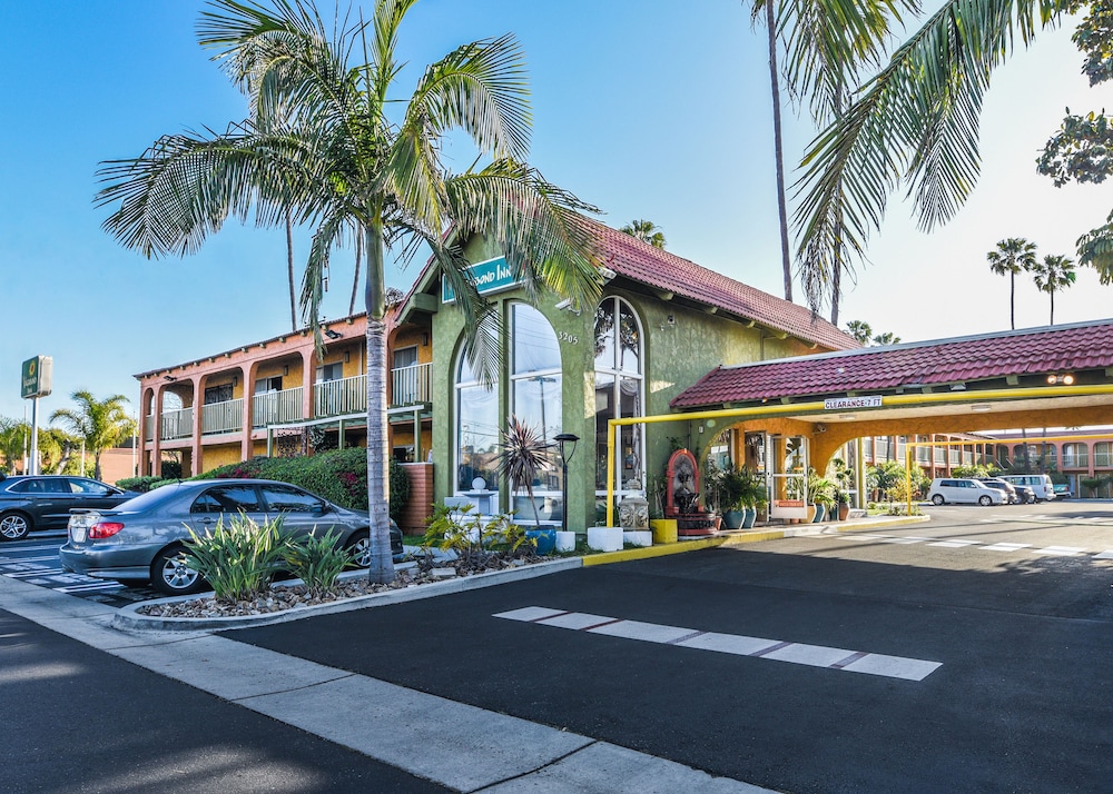Vagabond Inn Costa Mesa - photo 32