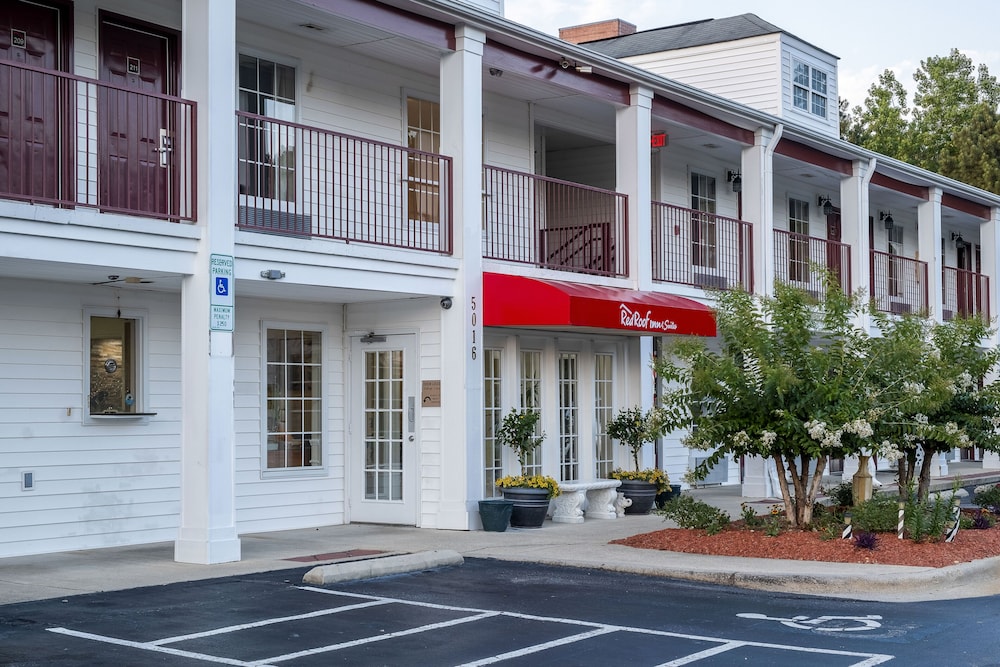 Red Roof Inn & Suites Wilson - photo 50