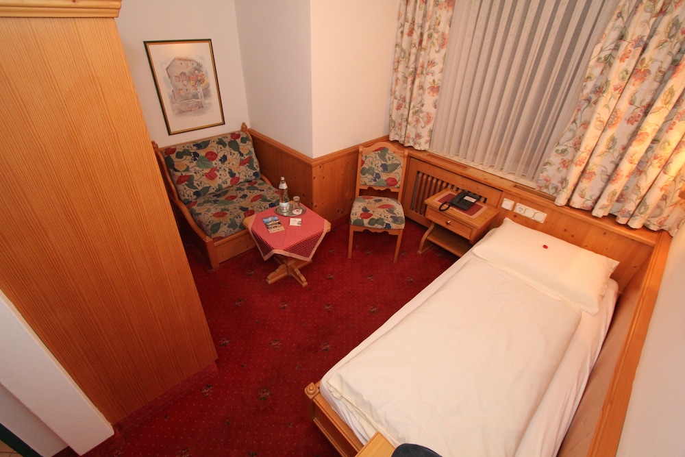 Hotel Goldener Stern — Abtenau — photo 3