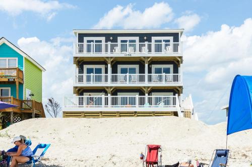 Clear Skies by Oak Island Accommodations - photo 2