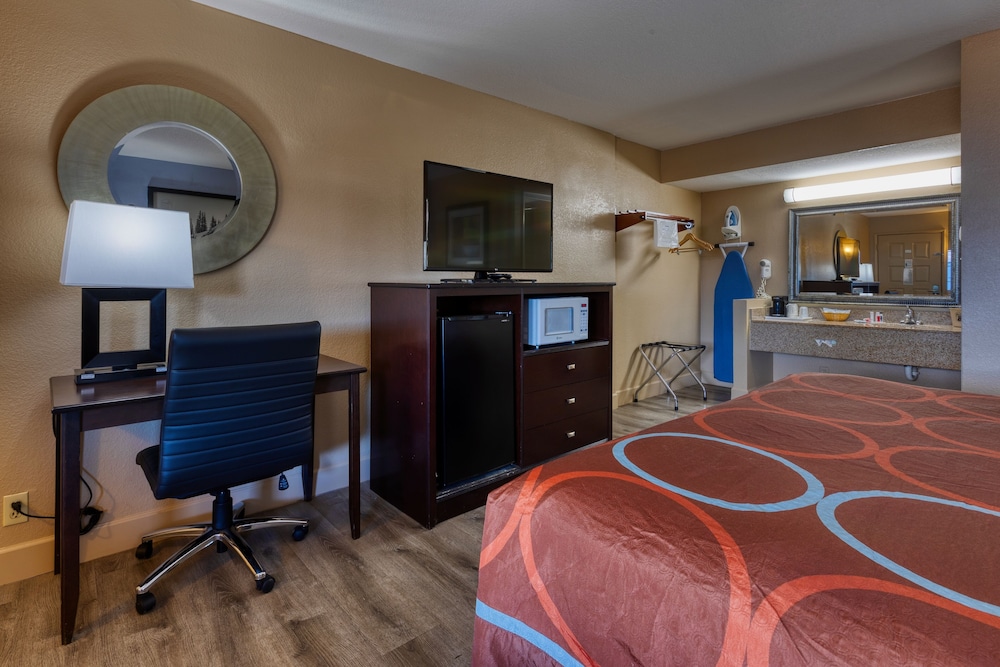 Super 8 by Wyndham Payson - photo 25