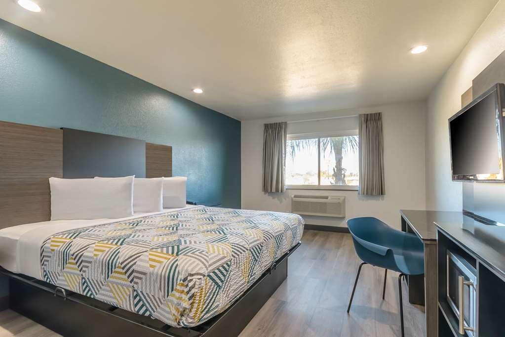 Studio 6 Suites Perris CA - photo 15