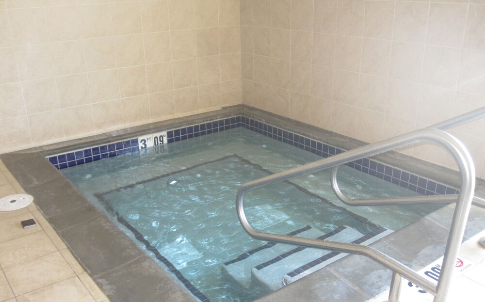 Spark by Hilton Glendive - photo 19