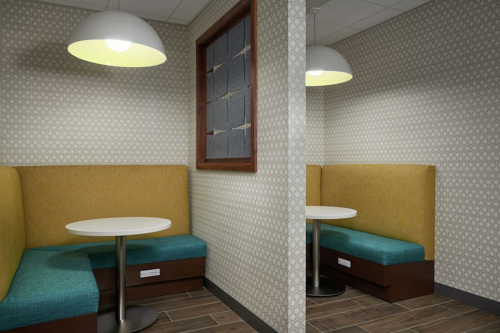 Hampton Inn by Hilton Burley - photo 29