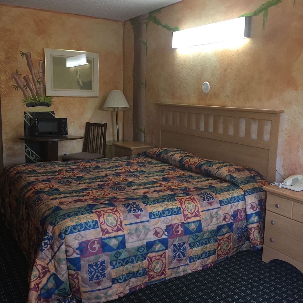 Guest Inn & Suites - photo 6