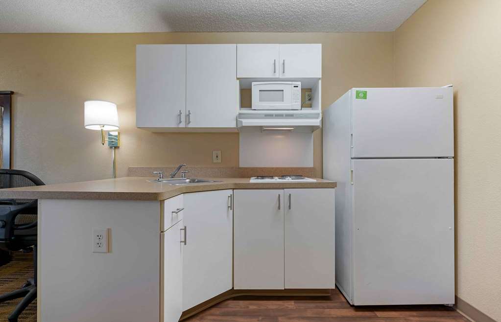 Extended Stay America Suites Sacramento White Rock Rd - photo 20