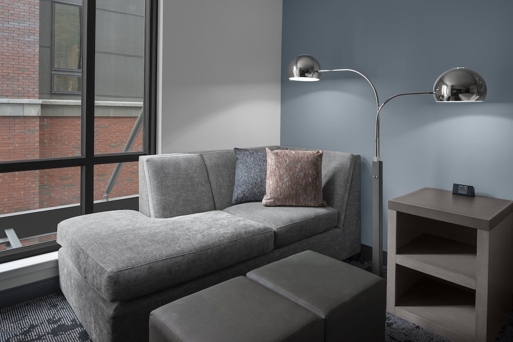 Hyatt House Raleigh Downtown Seaboard Station - photo 10