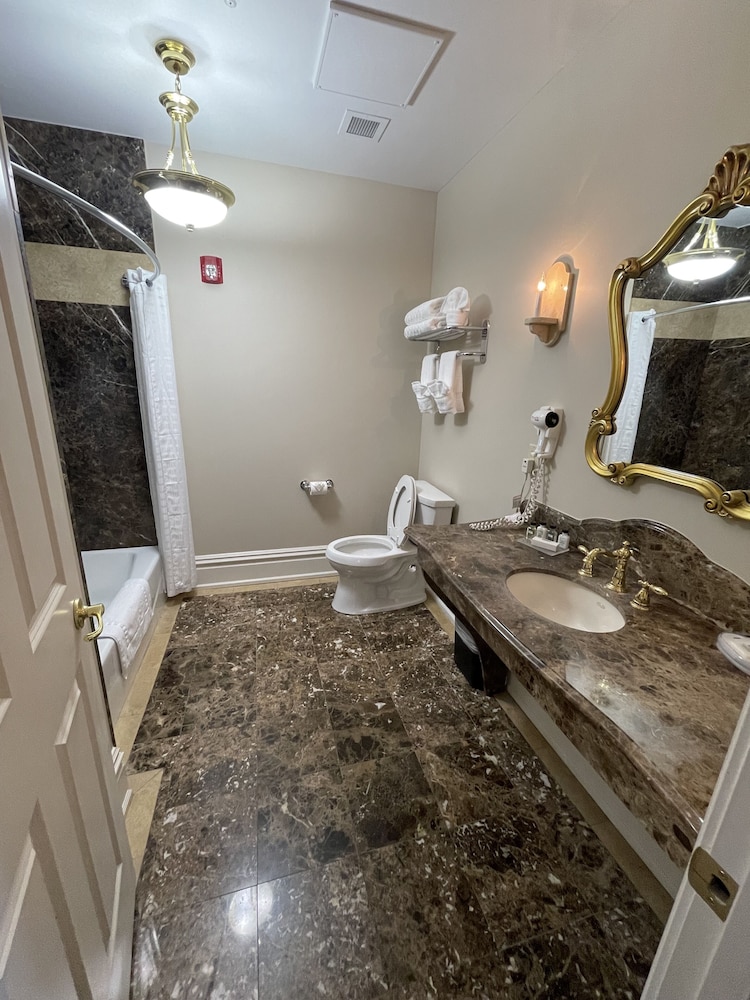 The Union Hotel - photo 17